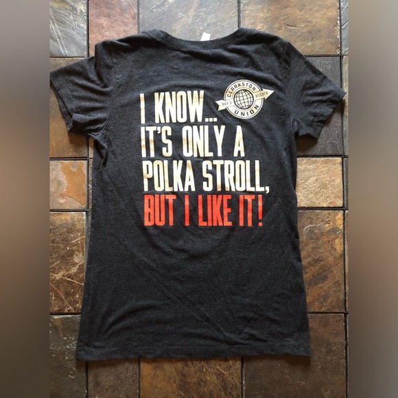 Clarkston Union Oktoberfest Ladies Large Fitted Tee Shirt Lips Piano Key Tongue - Picture 3 of 11